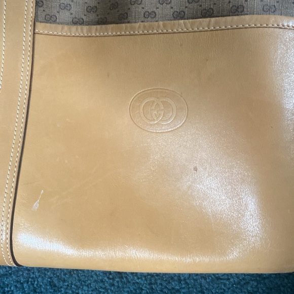 AUTHENTIC ✅vintage GUCCI bag 💼 some stains but in good condition. - Picture 2 of 10